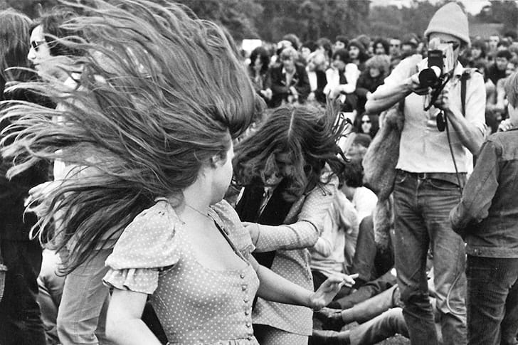 The Most Mesmerizing Photos Taken At Woodstock Not Suitable For